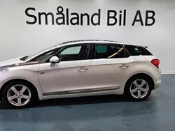 Vit Begagnad 2013 Citroën DS5 Halvkombi | 109 900 kr (Marknadspris)