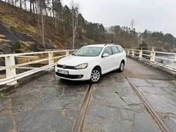 Vit Begagnad 2011 VW Golf Kombi | 49 900 kr (Dyr)