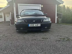 Svart Begagnad 2003 Volvo S60 Sedan | 20 000 kr (Bra pris)