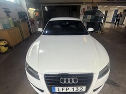 Vit Begagnad 2011 Audi A5 Sportback Comfort Halvkombi | 85 000 kr (Marknadspris)