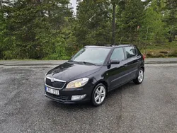 Svart Begagnad 2011 Skoda Fabia Ambiente Halvkombi | 34 000 kr (Marknadspris)