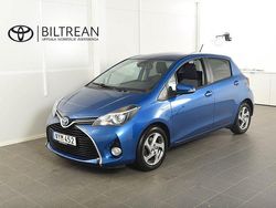 Blå Begagnad 2015 Toyota Yaris Hybrid Edition Halvkombi | 119 800 kr (Marknadspris)