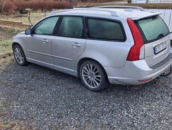 Silvermetallic Begagnad 2011 Volvo V50 Kombi | 69 000 kr (Marknadspris)