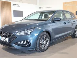 Blå Begagnad 2022 Hyundai i30 Essential Halvkombi | 199 900 kr (Marknadspris)