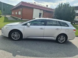 Silver Begagnad 2010 Toyota Avensis Kombi | 33 000 kr (Superpris)