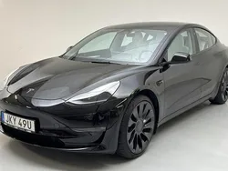 Svart Begagnad 2022 Tesla Model 3 Sedan | 359 000 kr (Marknadspris)