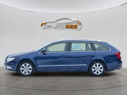 Blå Begagnad 2013 Skoda Superb Ambition Kombi | 84 500 kr (Marknadspris)