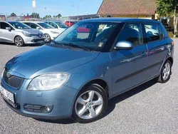 Ljusgrå Begagnad 2008 Skoda Fabia Halvkombi | 59 900 kr (Dyr)