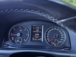 Grå Begagnad 2013 VW Touran Minibuss | 98 800 kr (Marknadspris)