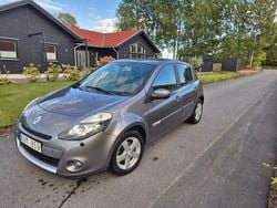 Grå Begagnad 2012 Renault Clio R.S. Halvkombi | 37 500 kr (Marknadspris)