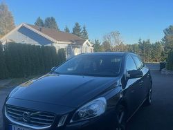 Begagnad 2011 Volvo V60 Momentum Kombi | 52 500 kr (Marknadspris)