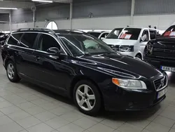 Svart Begagnad 2012 Volvo V70 Momentum Kombi | 129 000 kr (Dyr)
