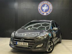Mörkgrå (grå) Begagnad 2017 Hyundai i30 Comfort Kombi | 109 800 kr (Marknadspris)