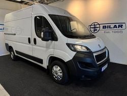 Vit Begagnad 2022 Peugeot Boxer Van | 279 000 kr (Marknadspris)