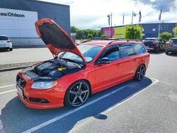Röd Begagnad 2011 Volvo V70 R-Design Kombi | 98 999 kr (Dyr)