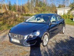 Blå Begagnad 2011 Volvo S60 Momentum Sedan | 92 000 kr (Bra pris)