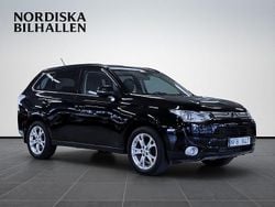 Svart Begagnad 2012 Mitsubishi Outlander SUV | 99 795 kr (Marknadspris)