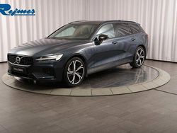 Mörkblå (denim blue metallic) Begagnad 2024 Volvo V60 Plus Kombi | 479 900 kr (Lite dyr)