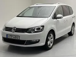 Vit Begagnad 2021 VW Sharan Minibuss | 325 000 kr