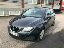 Mörkgrå Begagnad 2010 Seat Ibiza Reference Halvkombi | 39 900 kr (Marknadspris)