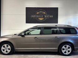 Grå Begagnad 2009 Volvo V70 Momentum Kombi | 66 500 kr (Marknadspris)
