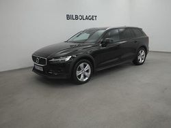 Svart Begagnad 2021 Volvo V60 CC SE Kombi | 324 800 kr (Marknadspris)