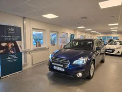Blå Begagnad 2016 Subaru Outback SUV | 139 900 kr (Marknadspris)