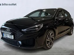 Svart Begagnad 2021 Hyundai i30 N Line Kombi | 229 900 kr (Marknadspris)