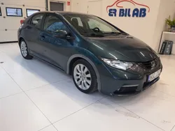 Mörkblå Begagnad 2012 Honda Civic Halvkombi | 79 900 kr (Marknadspris)