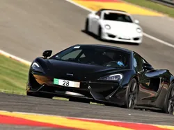 Svart Begagnad 2017 McLaren 570GT Sportkupé | 1 690 000 kr