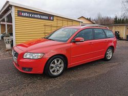 Röd Begagnad 2009 Volvo V50 Summum Kombi | 24 500 kr (Marknadspris)