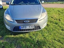 Grå Begagnad 2008 Ford Mondeo Halvkombi | 32 000 kr (Marknadspris)
