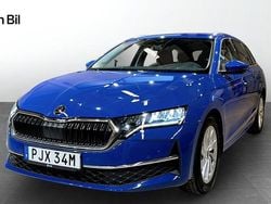 Blå (energy blue) Begagnad 2025 Skoda Octavia Selection Kombi | 299 900 kr (Superpris)
