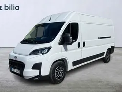 Vit Begagnad 2024 Toyota Proace Van | 589 900 kr