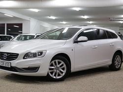Vit Begagnad 2015 Volvo V60 Ocean Race Kombi | 134 900 kr