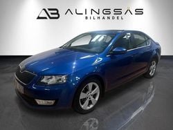 Blå Begagnad 2013 Skoda Octavia Ambition Halvkombi | 64 900 kr (Marknadspris)