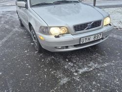 Grå Begagnad 2004 Volvo V40 Kombi | 12 500 kr (Bra pris)