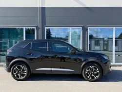 Svart Begagnad 2020 Peugeot e-2008 GT-line SUV | 184 900 kr (Marknadspris)