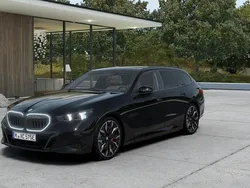 Svart Ny 2025 BMW 550e Efficient Dynamics Kombi | 1 086 700 kr (Lite dyr)
