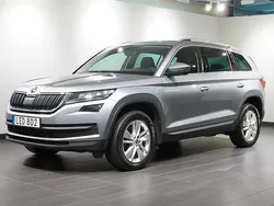 Grå Begagnad 2018 Skoda Kodiaq Style SUV | 284 900 kr (Bra pris)