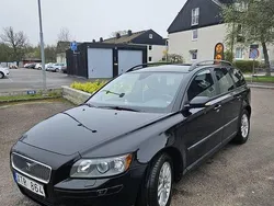 Svart Begagnad 2006 Volvo V50 Kinetic Kombi | 40 000 kr (Marknadspris)