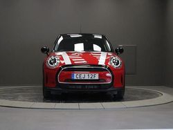 Röd Begagnad 2022 Mini Cooper Halvkombi | 249 000 kr (Marknadspris)