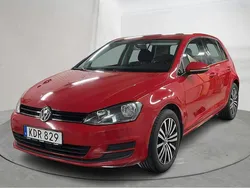 Röd Begagnad 2017 VW Golf VII | 134 800 kr (Marknadspris)