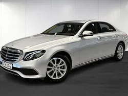 Silver Begagnad 2016 Mercedes E220 Sedan | 299 000 kr (Marknadspris)