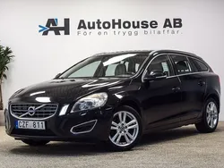 Svart Begagnad 2012 Volvo V60 Summum Kombi | 84 000 kr (Marknadspris)