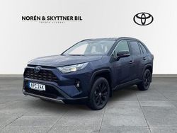Blå Begagnad 2022 Toyota RAV4 Hybrid Style SUV | 409 000 kr (Marknadspris)