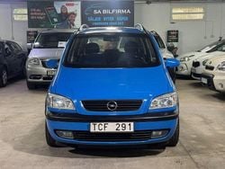 Blå Begagnad 2000 Opel Zafira Minibuss | 32 900 kr