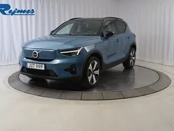 Blå Begagnad 2023 Volvo XC40 Ultimate SUV | 384 900 kr