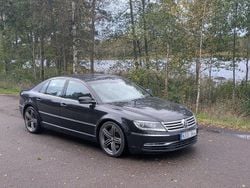Svart Begagnad 2011 VW Phaeton Sedan | 99 000 kr