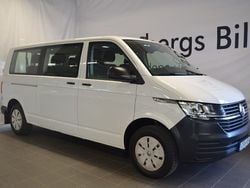 Vit Begagnad 2020 VW Caravelle Minibuss | 399 000 kr (Marknadspris)